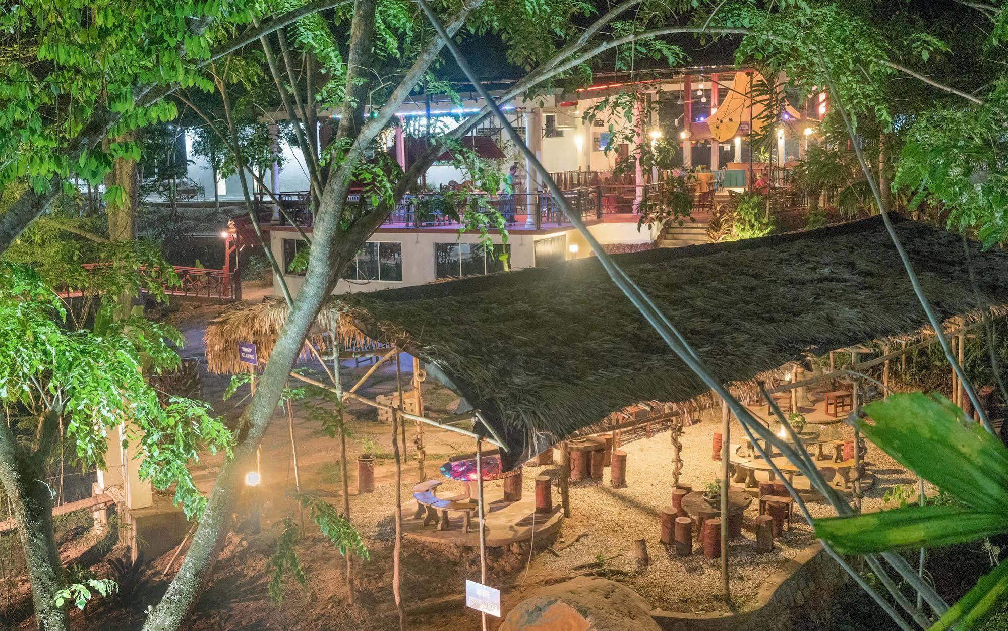 Han Rainforest Resort Kuala Tahan Exterior photo